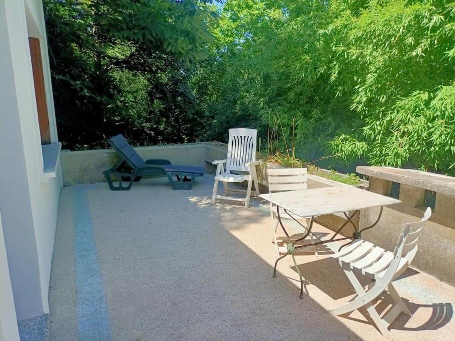 La Colline Aux Oiseaux, La Tranquillite Des Bois Villa Molieres-sur-Ceze Buitenkant foto